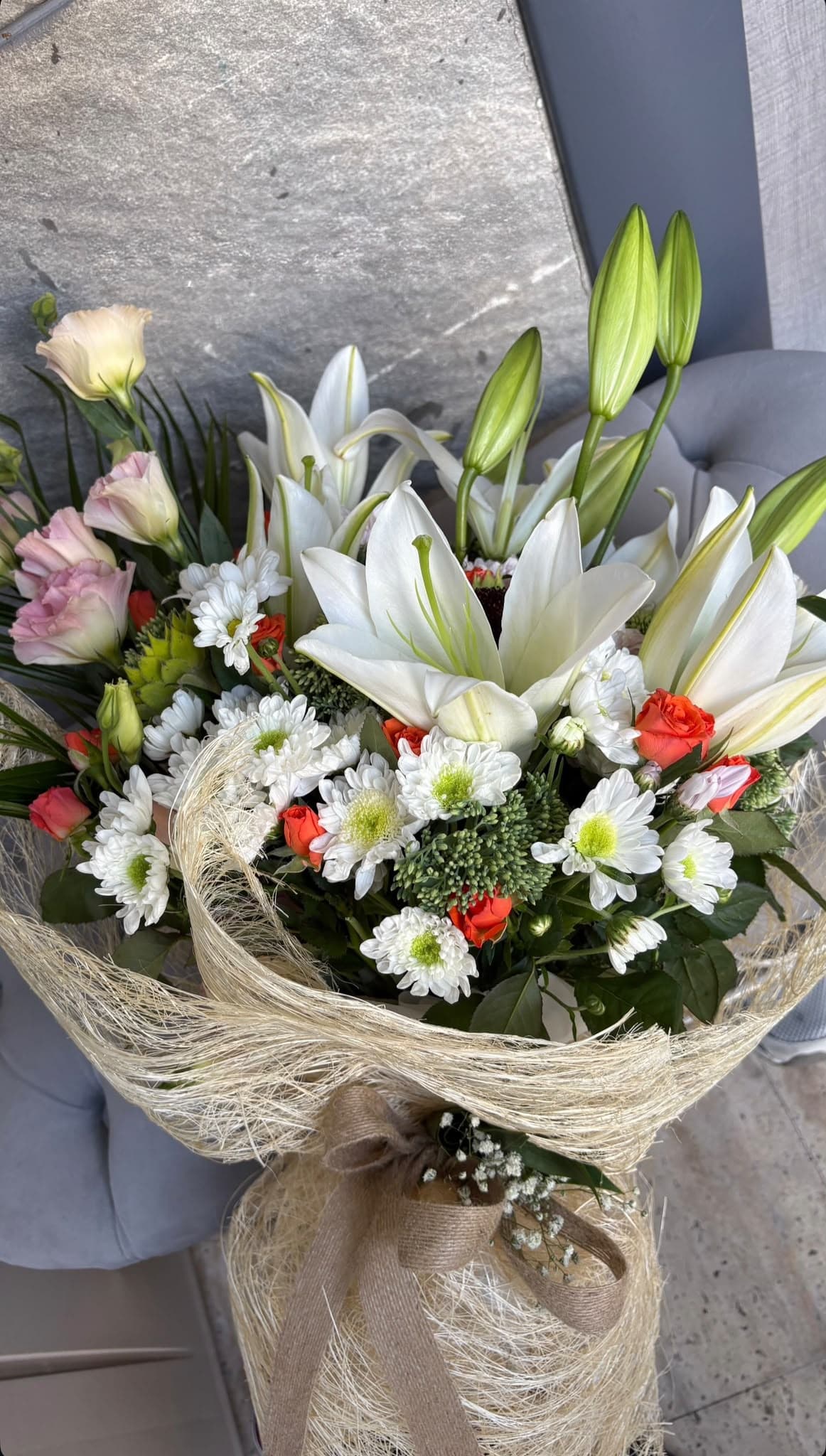 Beyaz Zambak & Turuncu Gül Tasarım Buketi